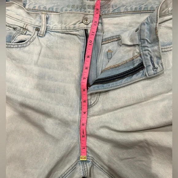 American Eagle Distressed Mom Jeans - Picture 4 of 8